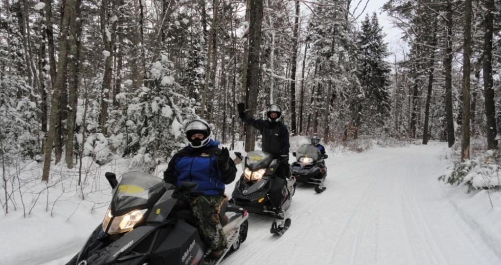 Hiawatha Lodge Inn Eagle River Εξωτερικό φωτογραφία