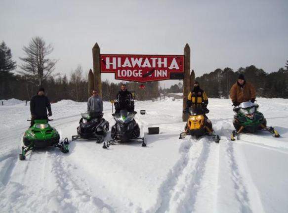 Hiawatha Lodge Inn Eagle River Εξωτερικό φωτογραφία